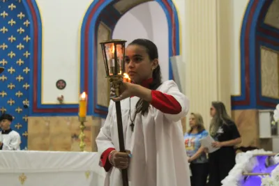 30 dia com Maria - Santa Missa e Coroação - Romeiros Devotos da Paróquia São Vicente de Paulo (Uberlândia)