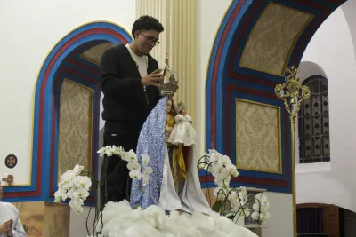 30 dia com Maria - Santa Missa e Coroação - Romeiros Devotos da Paróquia São Vicente de Paulo (Uberlândia)