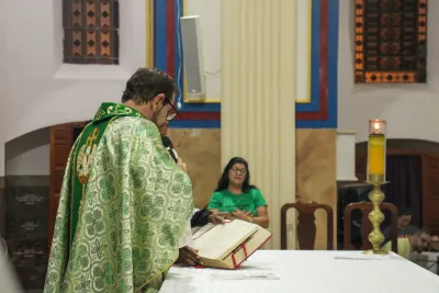 30 dia com Maria - Santa Missa e Coroação - Romeiros Devotos das Pastorais do Santuário Basílica