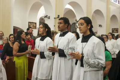 30 dia com Maria - Santa Missa e Coroação - Romeiros Devotos das Pastorais do Santuário Basílica