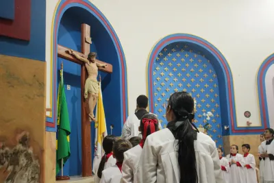 30 dia com Maria - Santa Missa e Coroação - Romeiros Devotos das Pastorais do Santuário Basílica