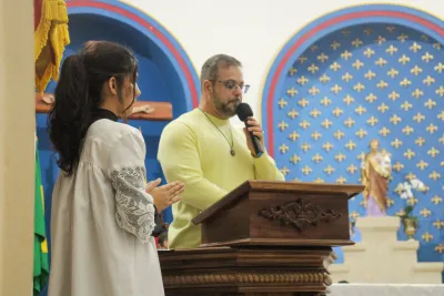 30 dia com Maria - Santa Missa e Coroação - Romeiros Devotos das Pastorais do Santuário Basílica