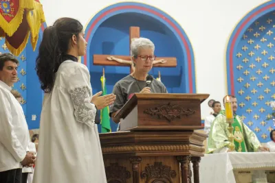 30 dia com Maria - Santa Missa e Coroação - Romeiros Devotos das Pastorais do Santuário Basílica