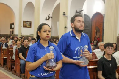 30 dia com Maria - Santa Missa e Coroação - Romeiros Devotos das Pastorais do Santuário Basílica
