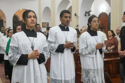 30 dia com Maria - Santa Missa e Coroação - Romeiros Devotos das Pastorais do Santuário Basílica
