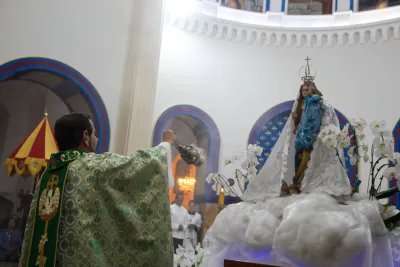 30 dia com Maria - Santa Missa e Coroação - Romeiros Devotos das Pastorais do Santuário Basílica