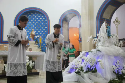 30 dia com Maria - Santa Missa e Coroação - Romeiros Devotos das Pastorais do Santuário Basílica