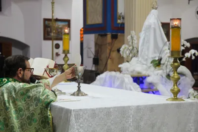 30 dia com Maria - Santa Missa e Coroação - Romeiros Devotos das Pastorais do Santuário Basílica