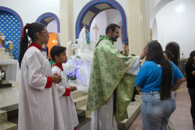 30 dia com Maria - Santa Missa e Coroação - Romeiros Devotos das Pastorais do Santuário Basílica