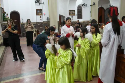 30 dia com Maria - Santa Missa e Coroação - Romeiros Devotos das Pastorais do Santuário Basílica
