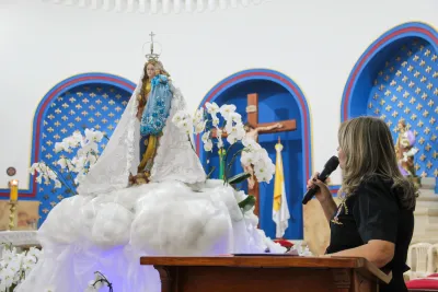30 dia com Maria - Santa Missa e Coroação - Romeiros Devotos das Pastorais do Santuário Basílica