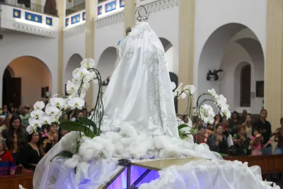 30 dia com Maria - Santa Missa e Coroação - Romeiros Devotos das Pastorais do Santuário Basílica