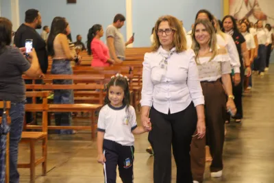 5º dia da novena - Adoração do Santíssimo Sacramento e Bênção aos Fieis