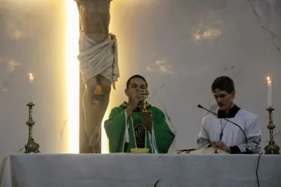 5º dia da novena - Adoração do Santíssimo Sacramento e Bênção aos Fieis