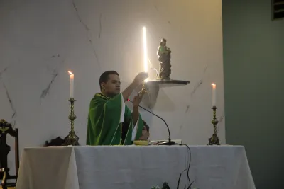 5º dia da novena - Adoração do Santíssimo Sacramento e Bênção aos Fieis