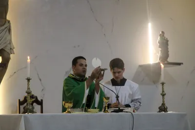 5º dia da novena - Adoração do Santíssimo Sacramento e Bênção aos Fieis