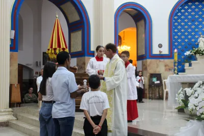 Editar 30 dia com Maria - Santa Missa e Coroação - Romeiros Devotos da Comunidade de Celso Bueno, Buritis e Gonçalves