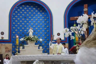 Editar 30 dia com Maria - Santa Missa e Coroação - Romeiros Devotos da Comunidade de Celso Bueno, Buritis e Gonçalves