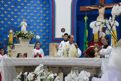 Editar 30 dia com Maria - Santa Missa e Coroação - Romeiros Devotos da Comunidade de Celso Bueno, Buritis e Gonçalves
