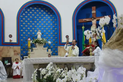 Editar 30 dia com Maria - Santa Missa e Coroação - Romeiros Devotos da Comunidade de Celso Bueno, Buritis e Gonçalves