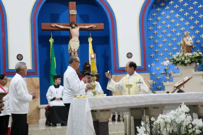 Editar 30 dia com Maria - Santa Missa e Coroação - Romeiros Devotos da Comunidade de Celso Bueno, Buritis e Gonçalves