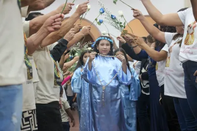 Editar 30 dia com Maria - Santa Missa e Coroação - Romeiros Devotos da Comunidade de Celso Bueno, Buritis e Gonçalves