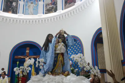 Editar 30 dia com Maria - Santa Missa e Coroação - Romeiros Devotos da Comunidade de Celso Bueno, Buritis e Gonçalves