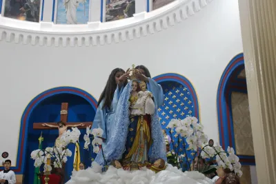 Editar 30 dia com Maria - Santa Missa e Coroação - Romeiros Devotos da Comunidade de Celso Bueno, Buritis e Gonçalves