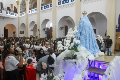 Editar 30 dia com Maria - Santa Missa e Coroação - Romeiros Devotos da Comunidade de Celso Bueno, Buritis e Gonçalves