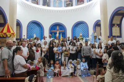 Editar 30 dia com Maria - Santa Missa e Coroação - Romeiros Devotos da Comunidade de Celso Bueno, Buritis e Gonçalves