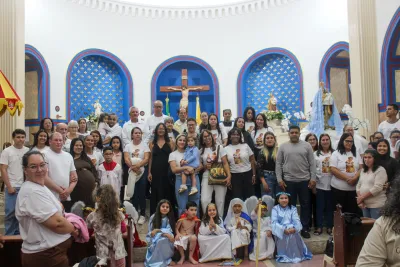 Editar 30 dia com Maria - Santa Missa e Coroação - Romeiros Devotos da Comunidade de Celso Bueno, Buritis e Gonçalves