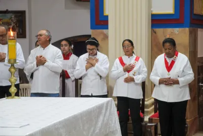 Editar 30 dia com Maria - Santa Missa e Coroação - Romeiros Devotos da Comunidade de Celso Bueno, Buritis e Gonçalves