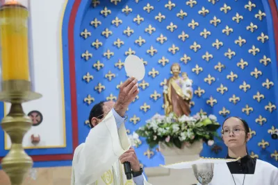 Editar 30 dia com Maria - Santa Missa e Coroação - Romeiros Devotos da Comunidade de Celso Bueno, Buritis e Gonçalves