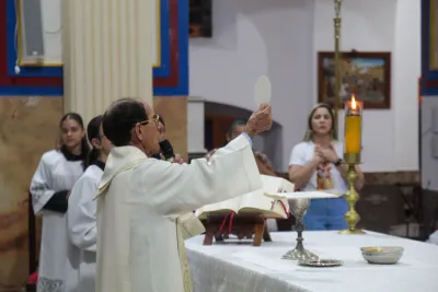 Editar 30 dia com Maria - Santa Missa e Coroação - Romeiros Devotos da Comunidade de Celso Bueno, Buritis e Gonçalves