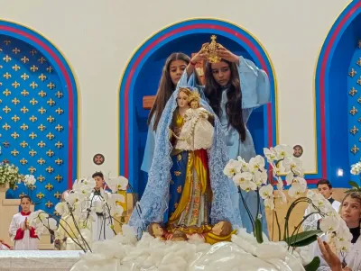 Editar 30 dia com Maria - Santa Missa e Coroação - Romeiros Devotos da Comunidade de Celso Bueno, Buritis e Gonçalves