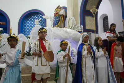 Editar 30 dia com Maria - Santa Missa e Coroação - Romeiros Devotos da Comunidade de Celso Bueno, Buritis e Gonçalves