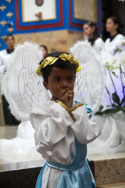Editar 30 dia com Maria - Santa Missa e Coroação - Romeiros Devotos da Comunidade de Celso Bueno, Buritis e Gonçalves