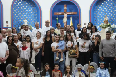 Editar 30 dia com Maria - Santa Missa e Coroação - Romeiros Devotos da Comunidade de Celso Bueno, Buritis e Gonçalves