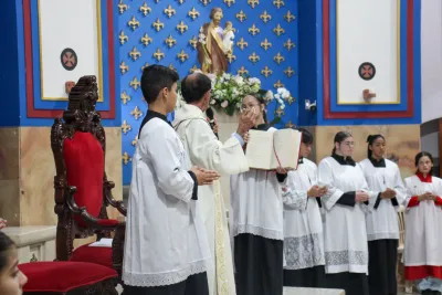 Editar 30 dia com Maria - Santa Missa e Coroação - Romeiros Devotos da Comunidade de Celso Bueno, Buritis e Gonçalves