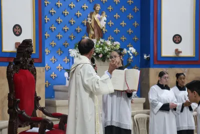 Editar 30 dia com Maria - Santa Missa e Coroação - Romeiros Devotos da Comunidade de Celso Bueno, Buritis e Gonçalves