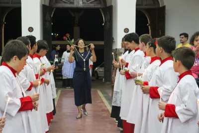 Editar 30 dia com Maria - Santa Missa e Coroação - Romeiros Devotos da Paróquia São José (Uberlândia)