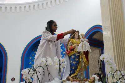 Editar 30 dia com Maria - Santa Missa e Coroação - Romeiros Devotos da Paróquia São José (Uberlândia)