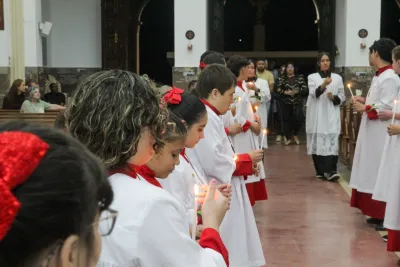 Editar 30 dia com Maria - Santa Missa e Coroação - Romeiros Devotos da Paróquia São José (Uberlândia)