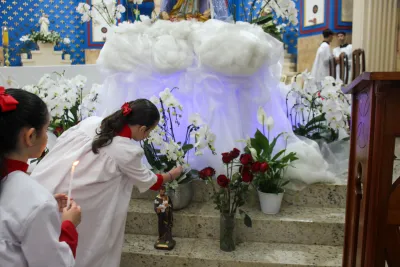 Editar 30 dia com Maria - Santa Missa e Coroação - Romeiros Devotos da Paróquia São José (Uberlândia)