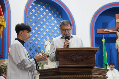 Editar 30 dia com Maria - Santa Missa e Coroação - Romeiros Devotos da Paróquia São José (Uberlândia)