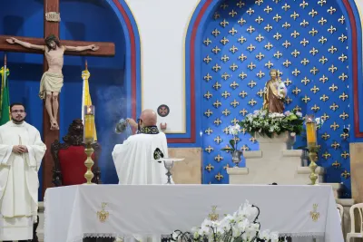Editar 30 dia com Maria - Santa Missa e Coroação - Romeiros Devotos da Paróquia São José (Uberlândia)