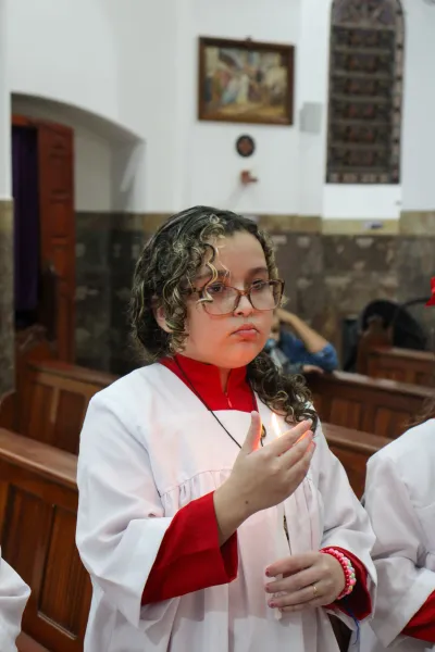 Editar 30 dia com Maria - Santa Missa e Coroação - Romeiros Devotos da Paróquia São José (Uberlândia)