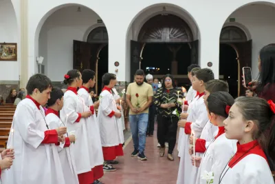 Editar 30 dia com Maria - Santa Missa e Coroação - Romeiros Devotos da Paróquia São José (Uberlândia)