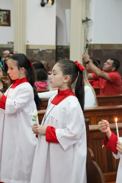 Editar 30 dia com Maria - Santa Missa e Coroação - Romeiros Devotos da Paróquia São José (Uberlândia)