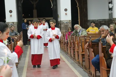 Editar 30 dia com Maria - Santa Missa e Coroação - Romeiros Devotos da Paróquia São José (Uberlândia)